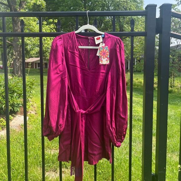 FARM Rio Anthropologie Beaded Bell Sleeve Romper NWT - Picture 5 of 13